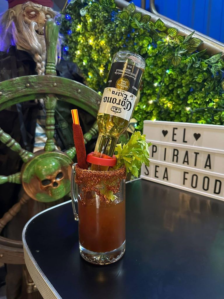 Michelada con Corona